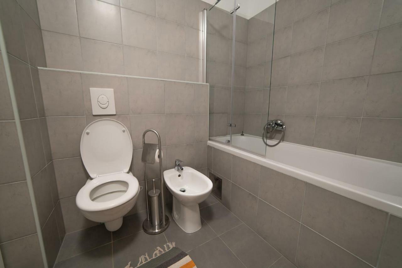 Apartman Urban & 4 ザグレブ エクステリア 写真